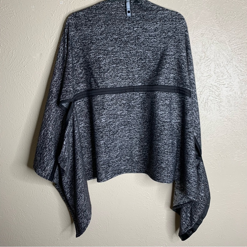 Lululemon Vinyasa Scarf Marled Black‎ - Picture 4 of 5